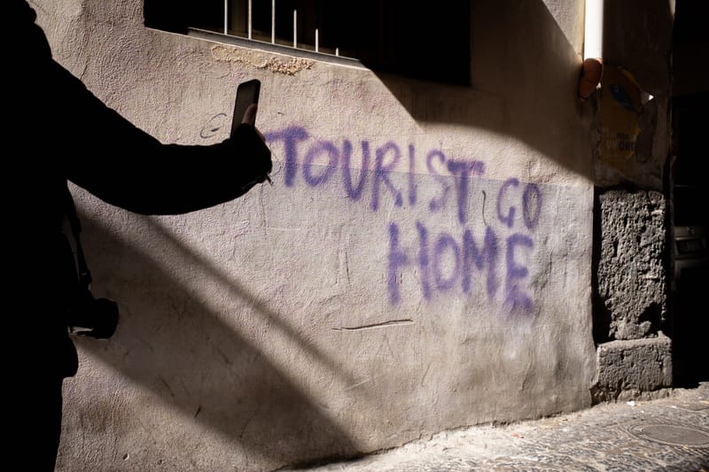 How overtourism is transforming Naples post image